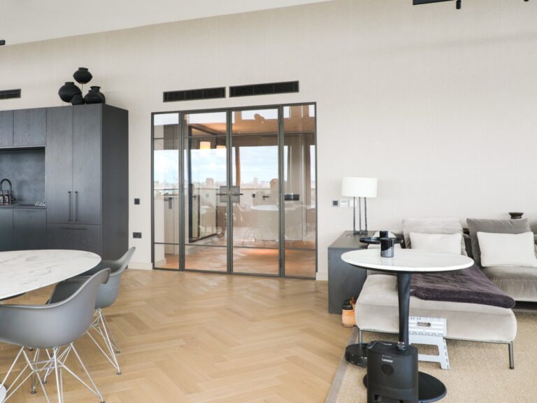 Hinged Doors & Screens